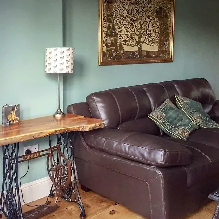Running Hare Holiday home Windermere